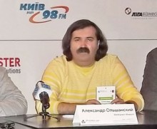 Александр Ольшанский: «Бизнес должен выходить в сеть, иначе он умрет» Александр Ольшанский: «Бизнес должен выходить в сеть, иначе он умрет»