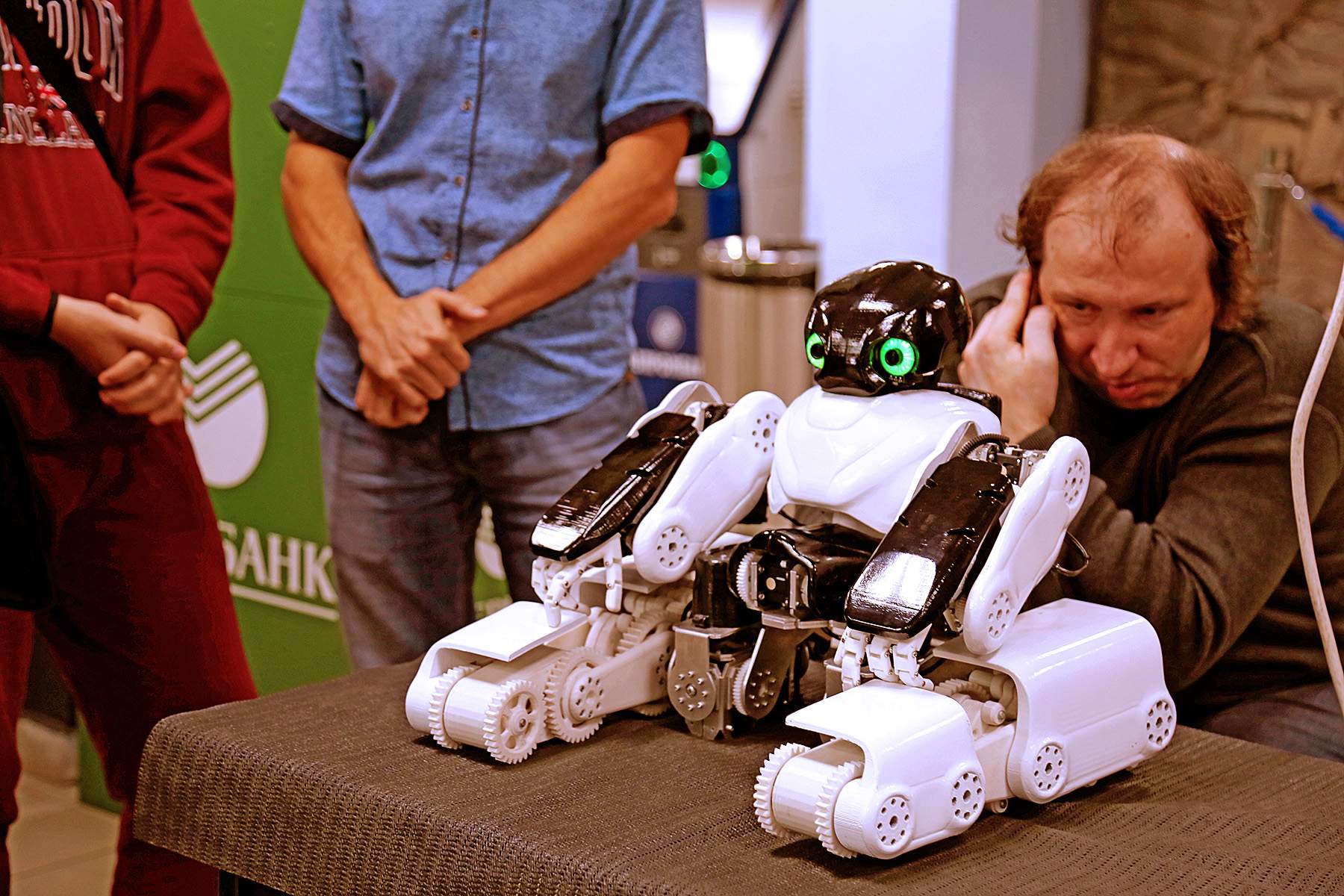 «Привет, я - робот» или кто виноват и что делать