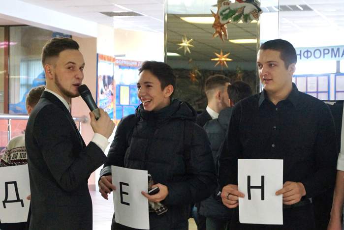 Татьянин день студенты ВГУЭС отмечали  в Зимнем саду  и на «Фетисов арене»