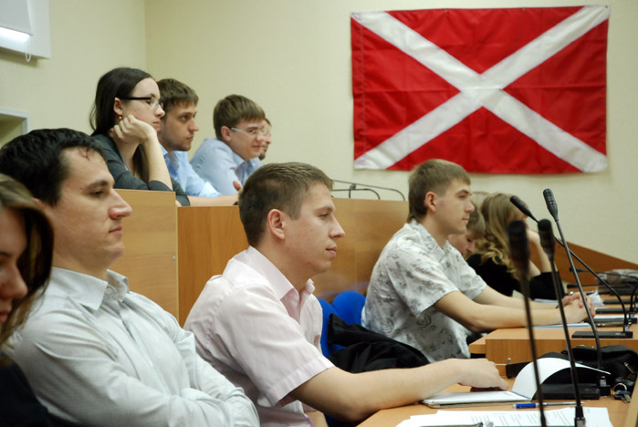 Самый молодой депутат Государственной Думы России встретился со студентами ВГУЭС Самый молодой депутат Государственной Думы России встретился со студентами ВГУЭС