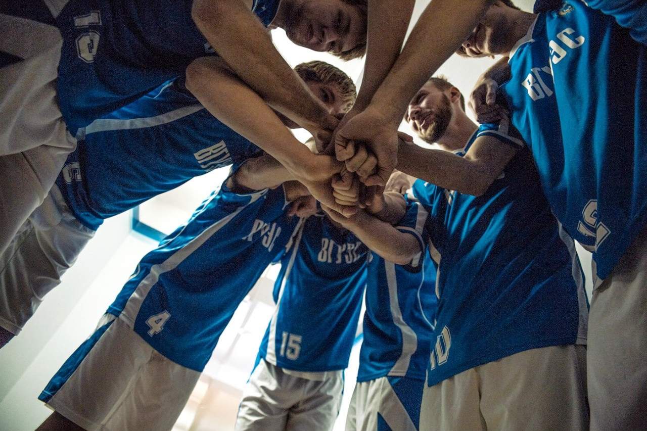 Баскетбольная команда ВГУЭС продолжает серию побед