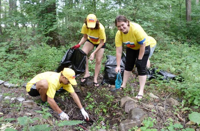 Студенты КСД ВГУЭС оставили свой чистый след на земле Приморья