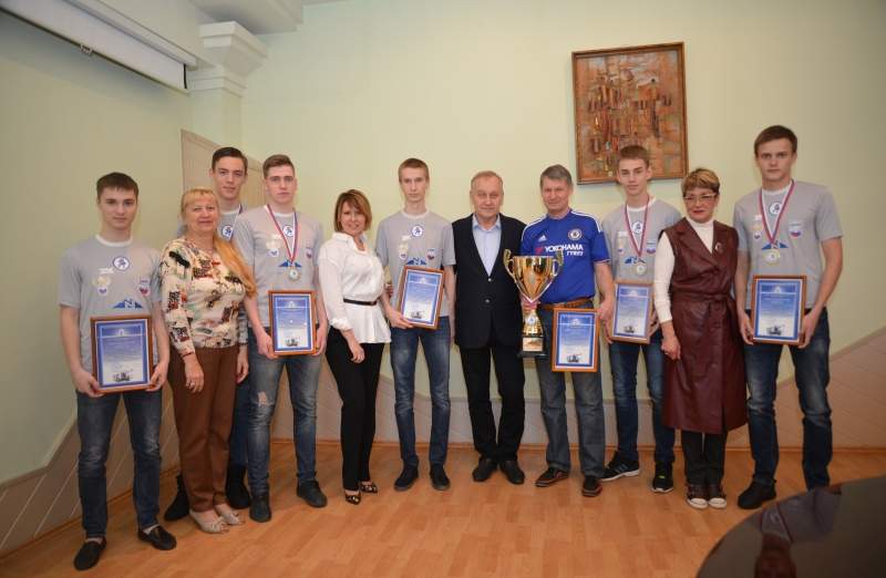 Студенты Академического колледжа ВГУЭС-  чемпионы страны по мини-футболу