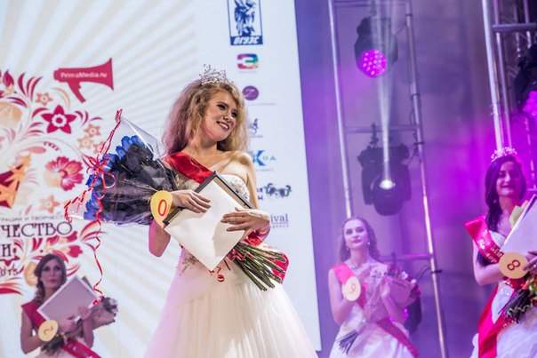 Студентка ВГУЭС Александра Прозорова отправилась на конкурс «Мисс Студенчество России-2015»