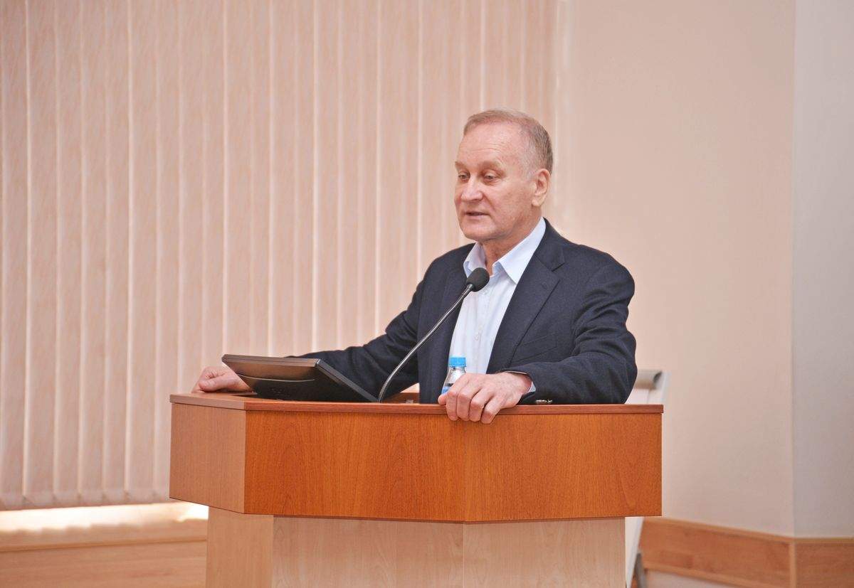 Президент ВГУЭС Геннадий Лазарев: «Эффективно, целенаправленно, постоянно работать над повышением качества образования»