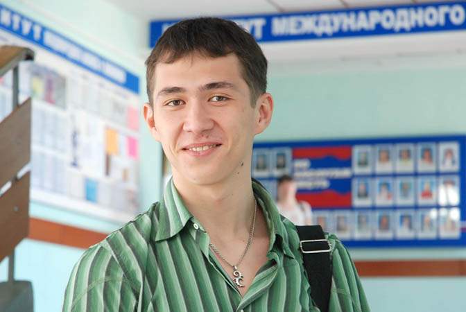 Студент ВГУЭС Андрей Гончарук отмечен за умение презентовать проекты  ученых