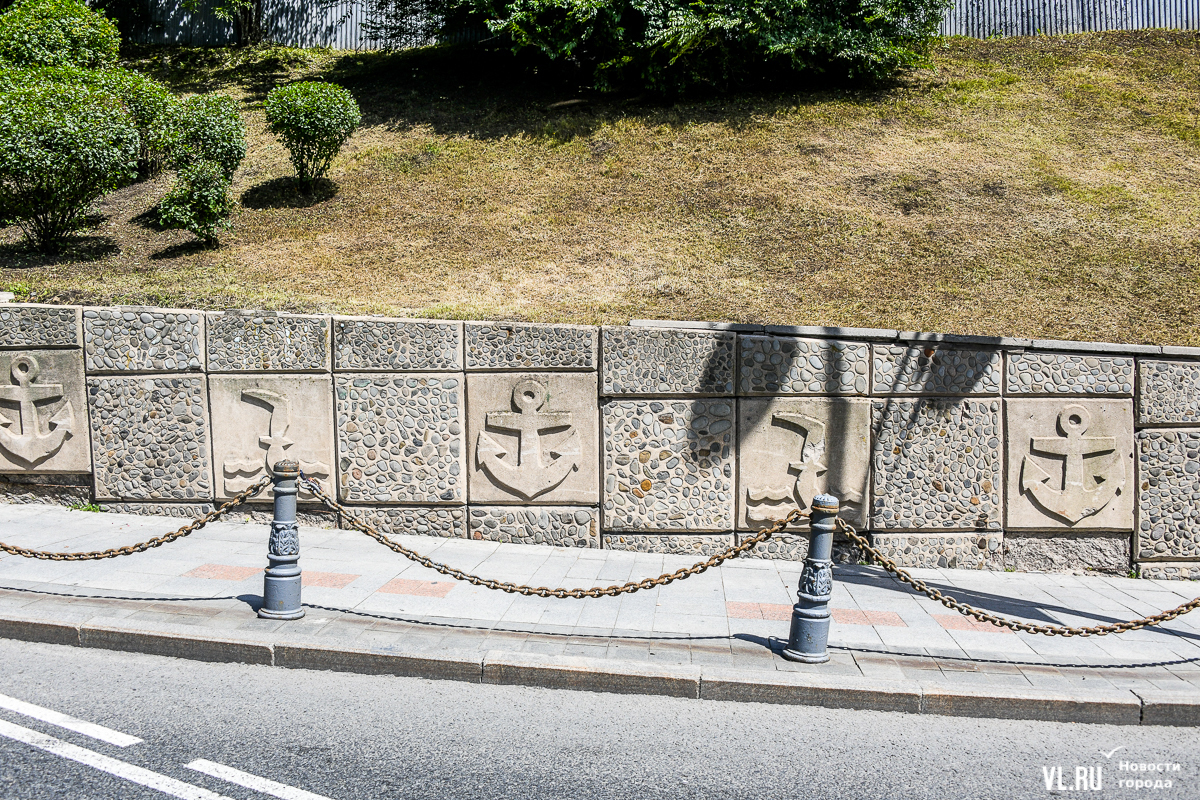 Анализ оформления подпорных стен г. Владивостока в контексте формирования визуального имиджа города