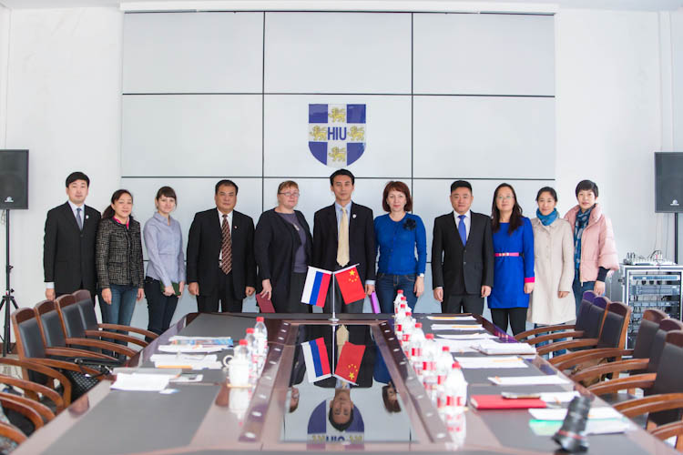 俄罗斯符拉迪沃斯托克国立经济与服务大学来访我校