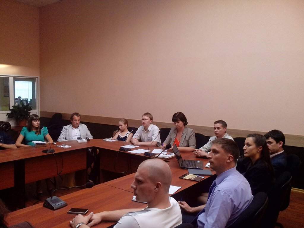 17 сентября 2013 года в Инновационном бизнес-инкубаторе ВГУЭС прошёл круглый стол в формате вебинара на тему «Альтернативные способы разрешения и урегулирования предпринимательских споров».