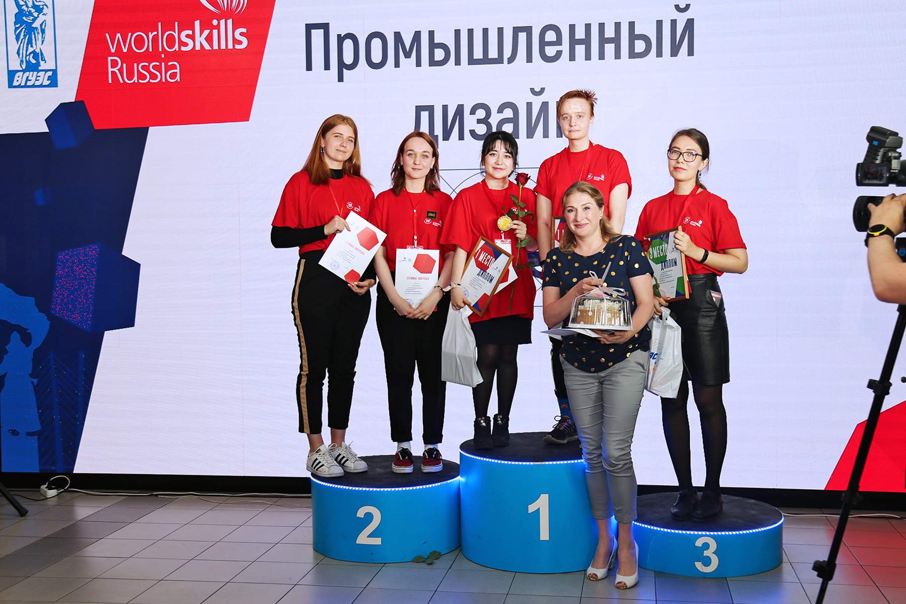 Выпускница колледжа ВГУЭС представит Россию на международном чемпионате WorldSkills Asia