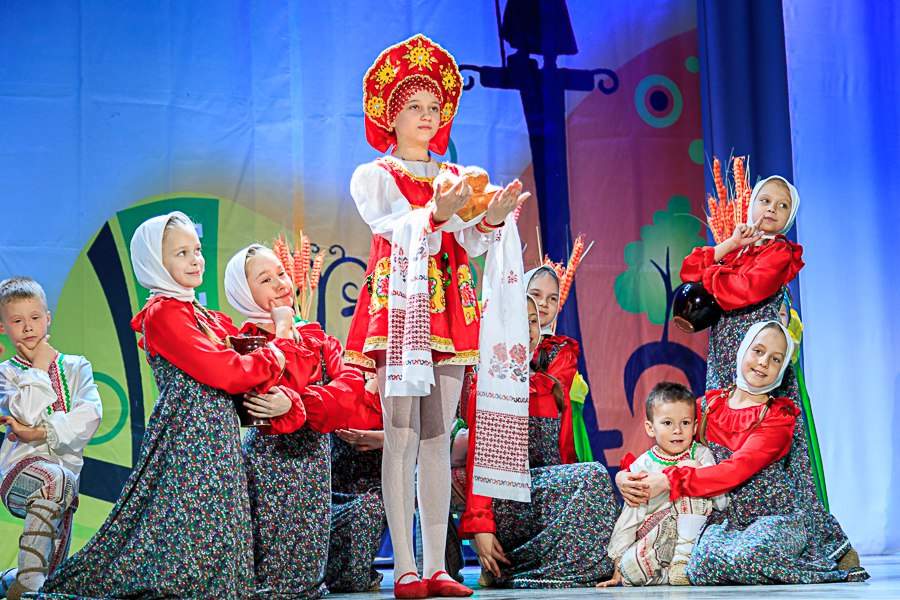 Во ВГУЭС прошёл региональный фестиваль детского и молодёжного творчества «Folk city festival 2016»
